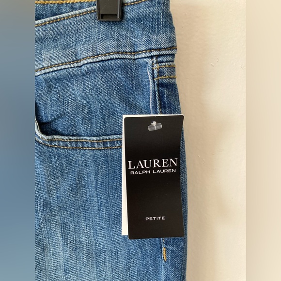 NWT RALPH LAUREN WOMEN MID-RISE STRAIGHT JEANS PETITE SIZE 4P 6P 8P - Picture 2 of 7